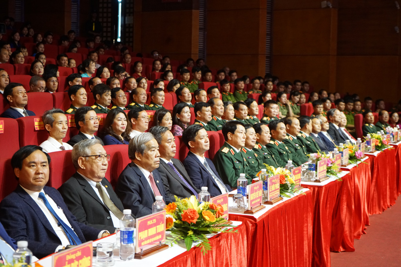 Đại biểu kh&aacute;ch qu&yacute; tham dự lễ kỷ niệm - Ảnh: L.T